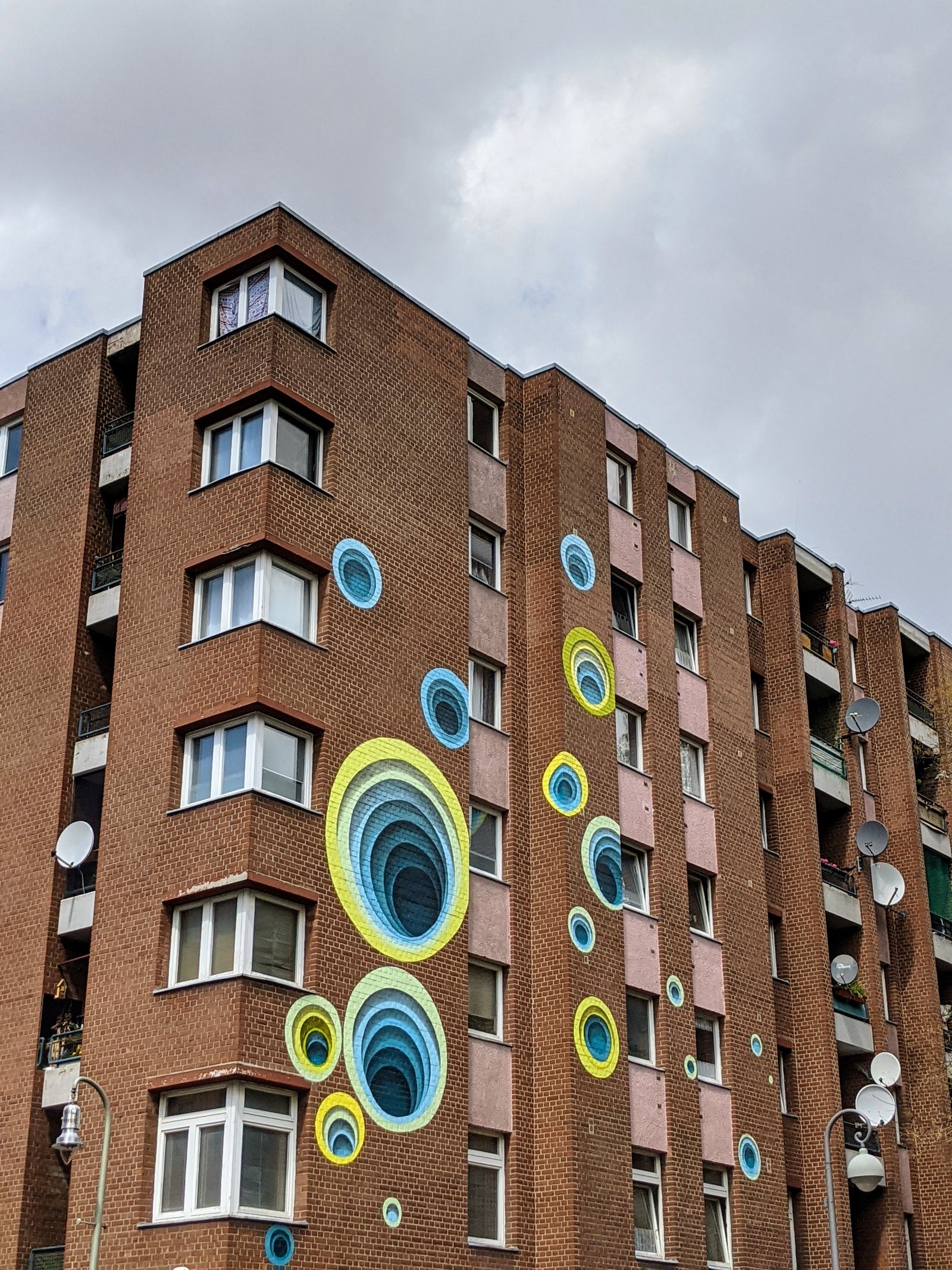 1010: ONE WALL an der Steinmetzstraße in Schöneberg