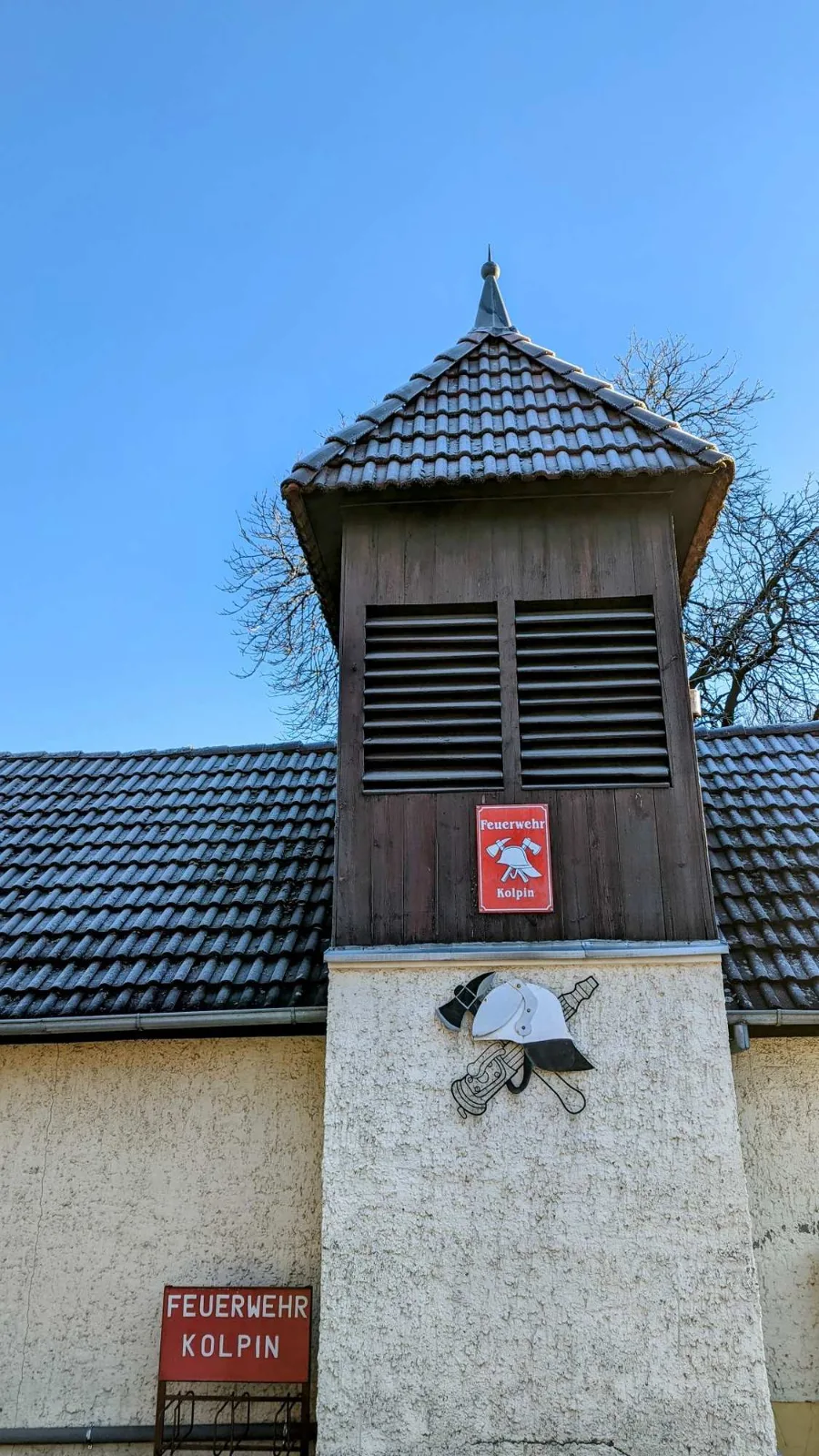 Feuerwehrhaus mit kleinem Turm in Kolpin