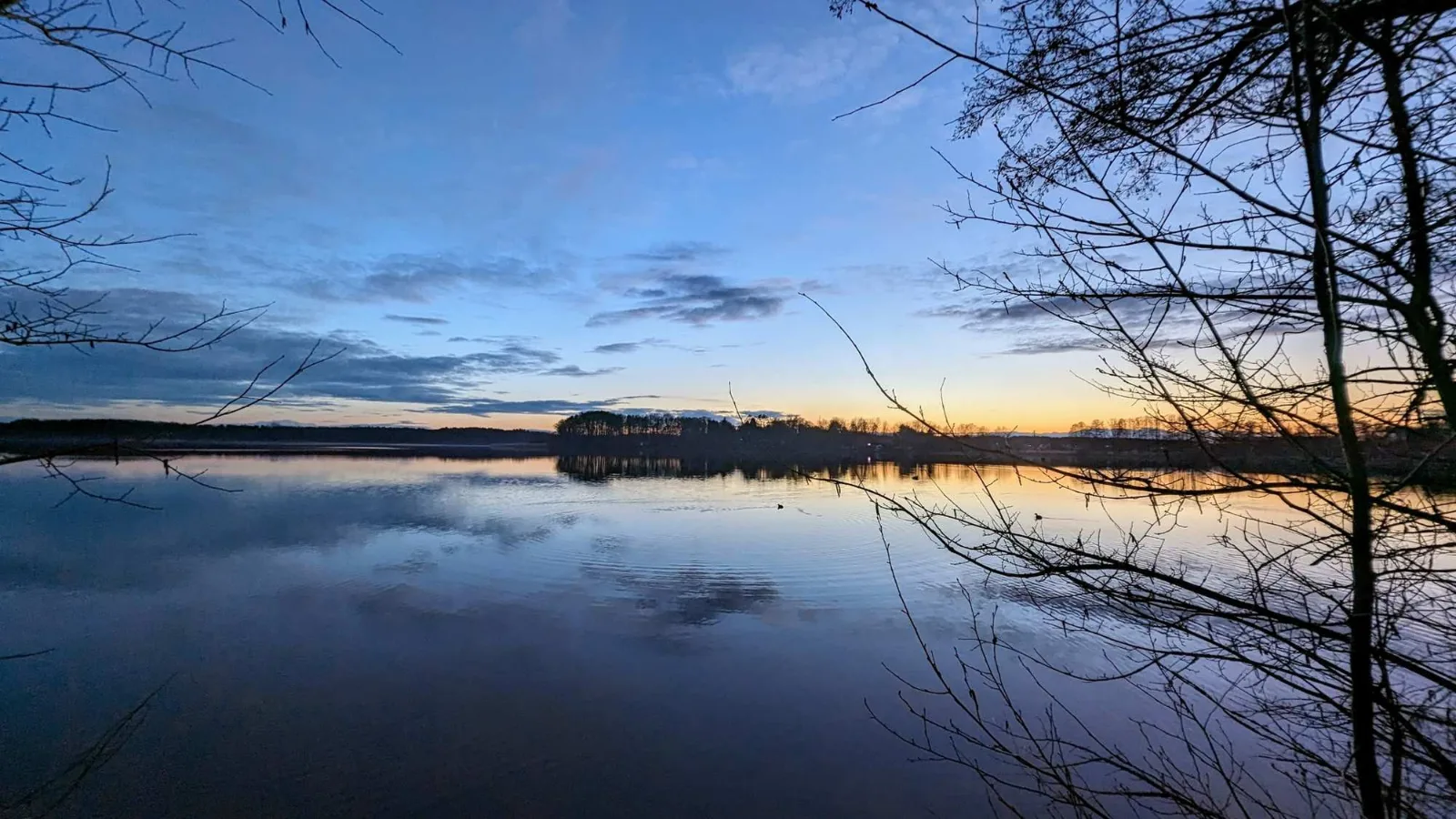 Großer Wünsdorfer See im Abendlicht