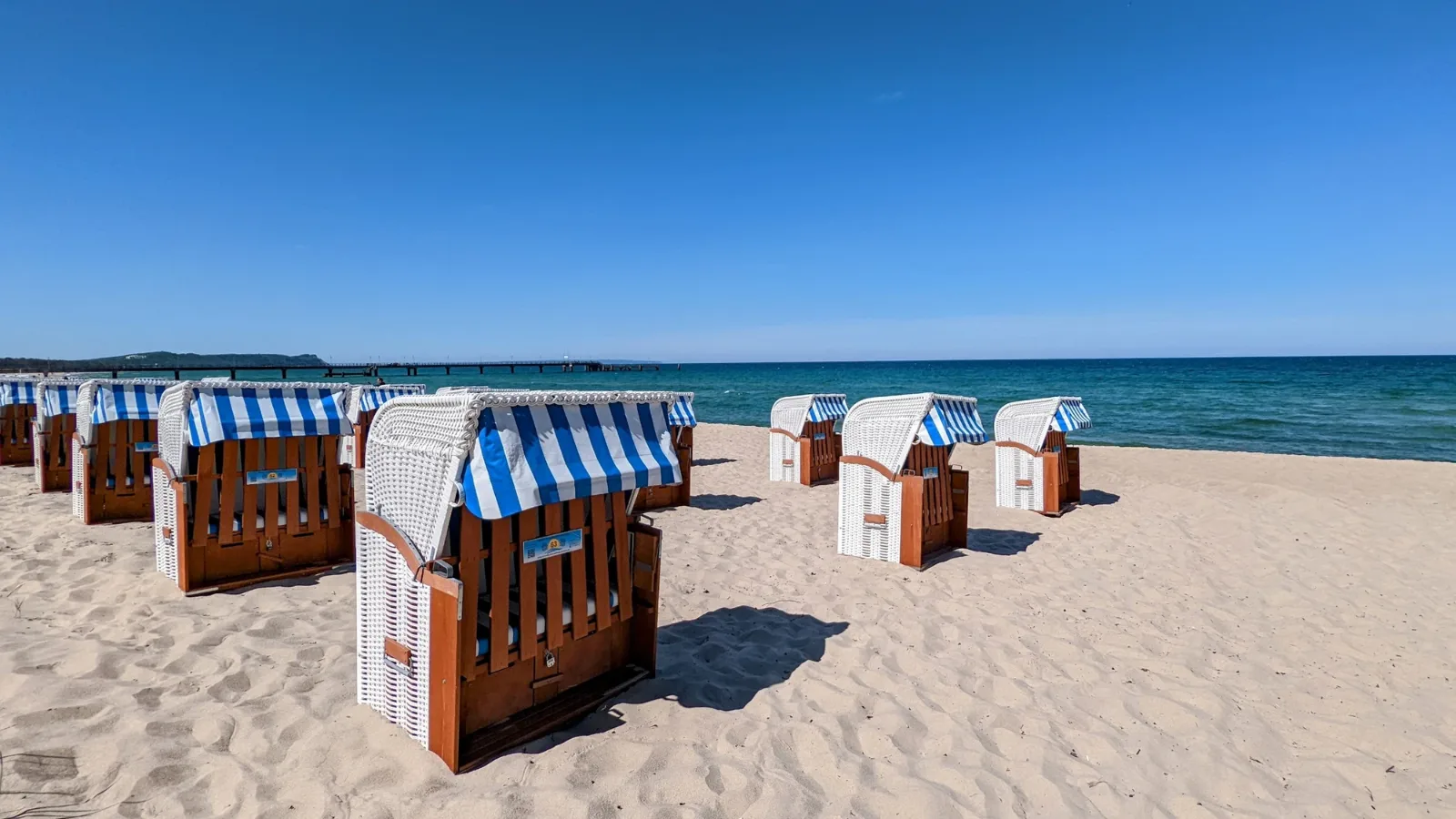 Von Binz nach Göhren und zurück: Jagdschloss Granitz, Hochufer und Bäderarchitektur auf Rügen