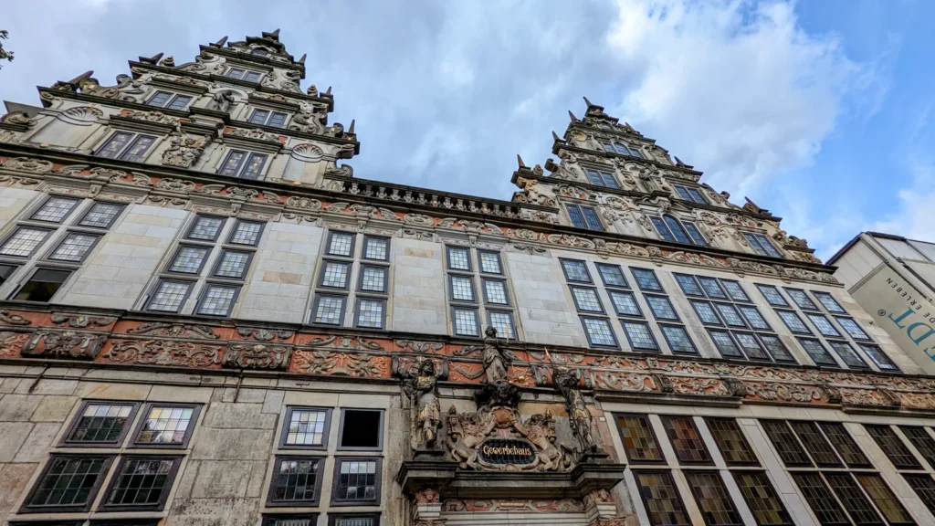 Gewerbehaus an der Ansgaritorstraße in Bremen mit Doppelgiebel