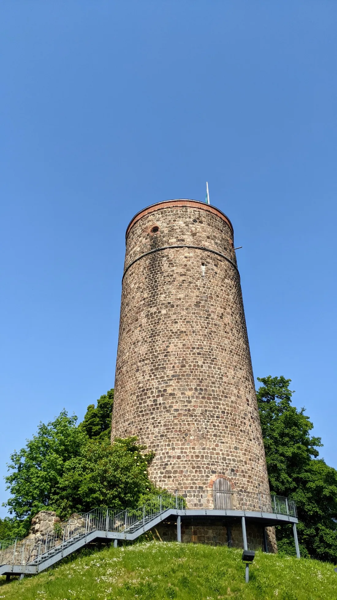 Butterturm, der Bergfried der Burg Eisenhardt in Bad Belzig