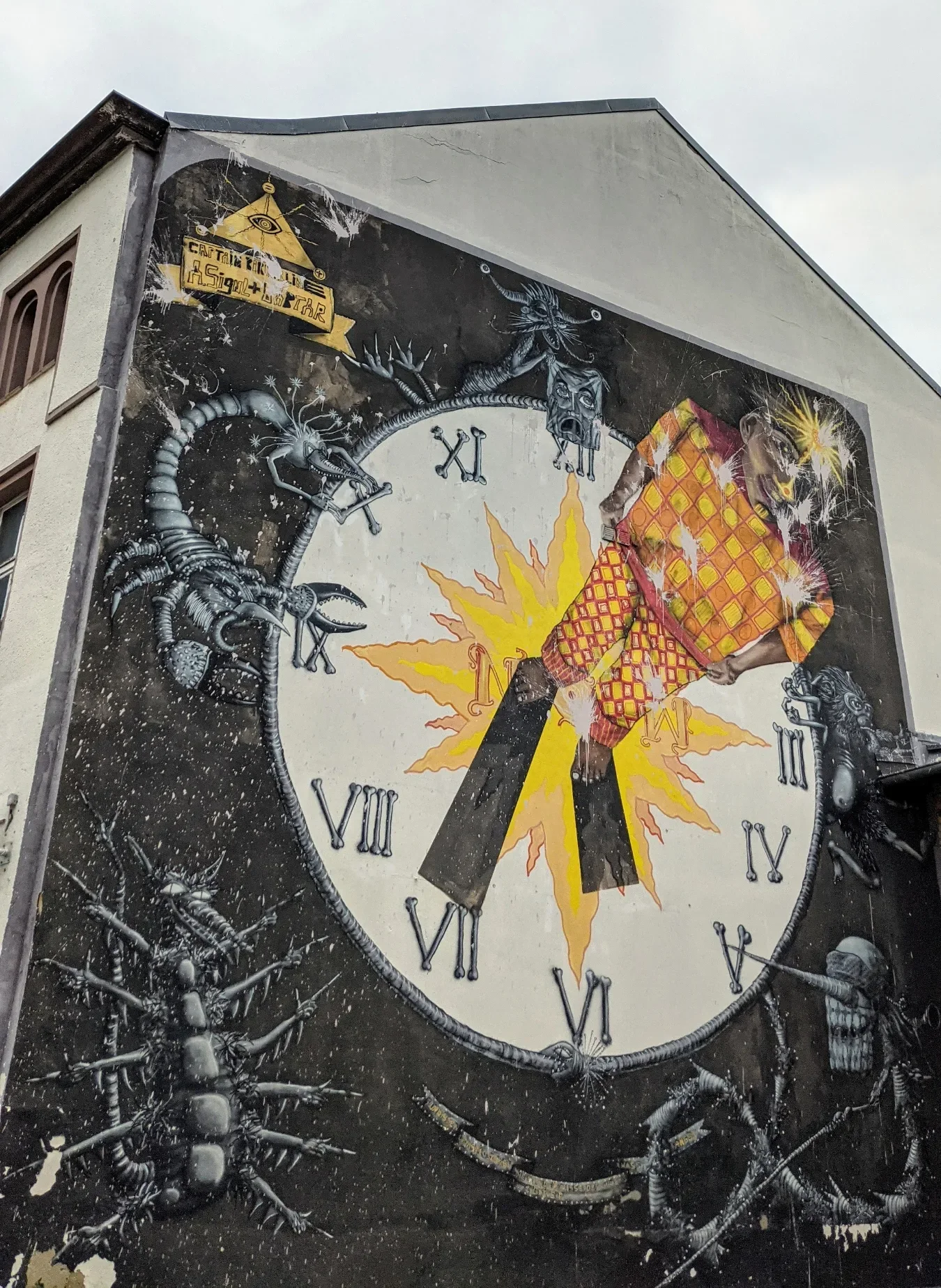 Captain Borderline: Uhr an der Bachstraße in Wittenberg