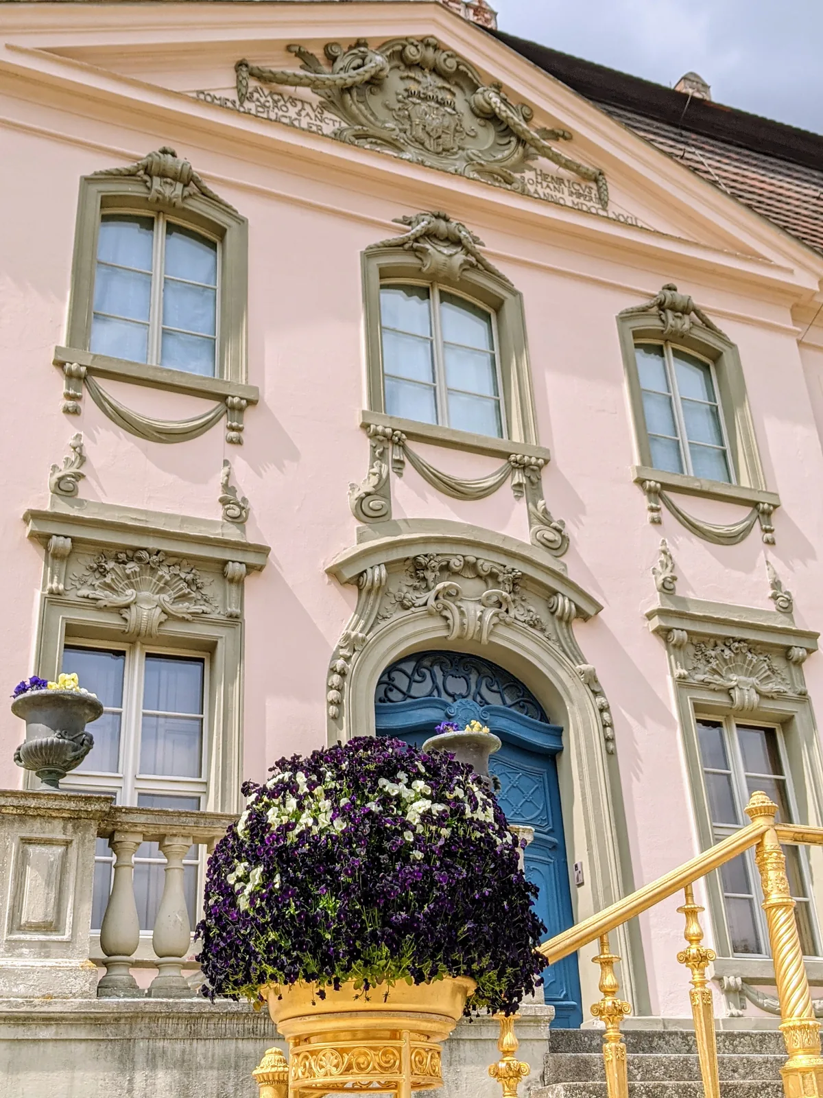 Fassade von Schloss Branitz in Cottbus