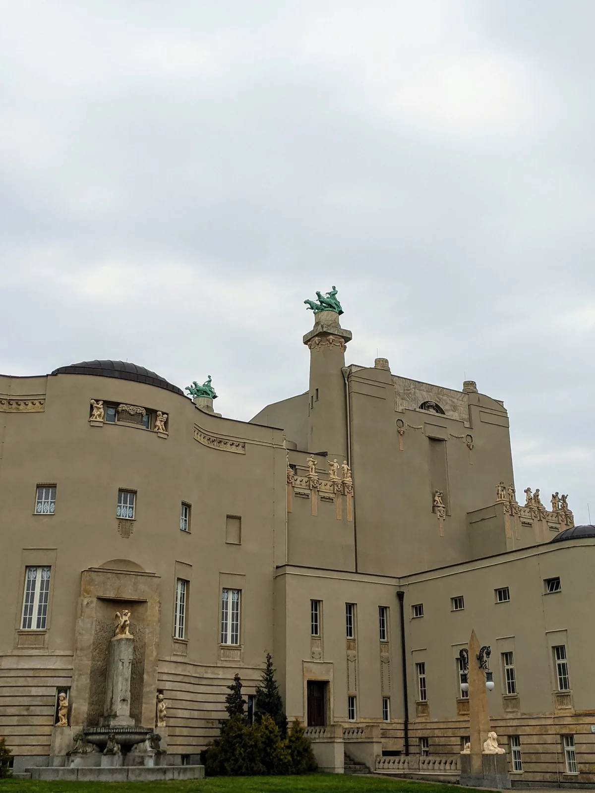 Rückseite des Staatstheaters Cottbus