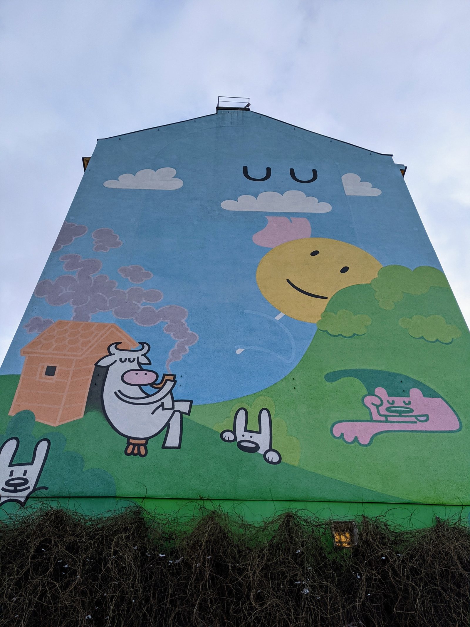 Dave the Chimp: The Cow and the Sun in der Adalbertstraße in Kreuzberg