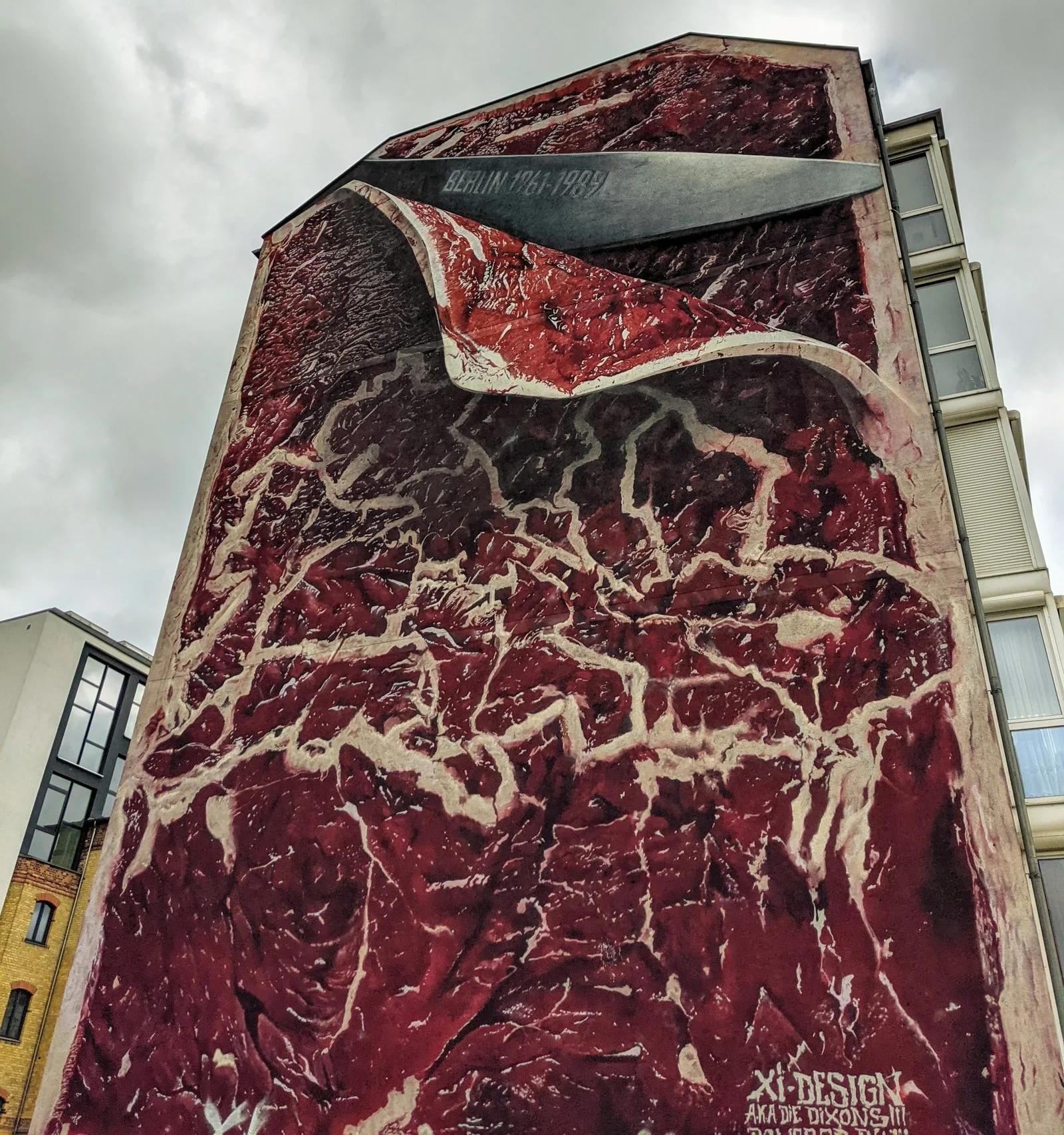 Die Dixons: Das Steak-Wandbild an der Bernauer Straße