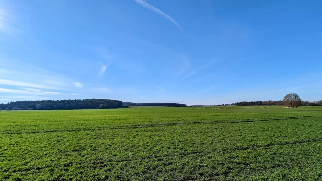 Weite Ackerflächen südlich von Jühnsdorf