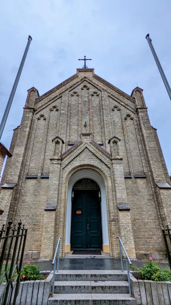 Backsteinkirche St. Knud am Fürstenburgwall in Friedrichstadt