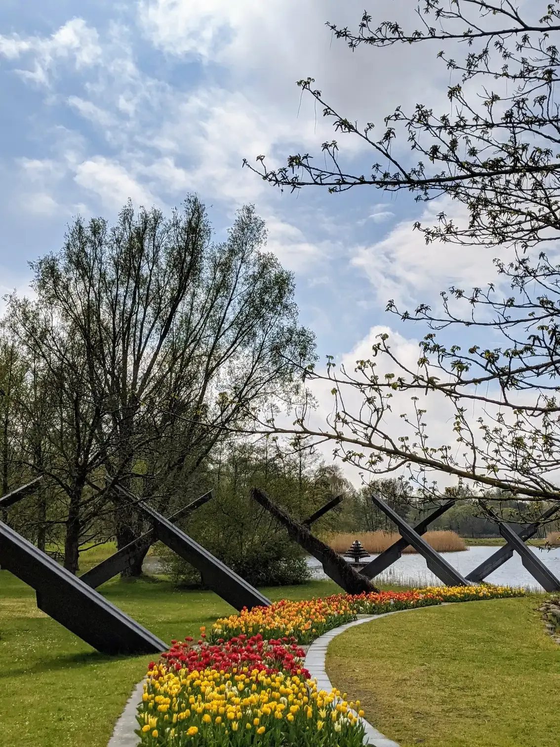 Blumenbeete im Park