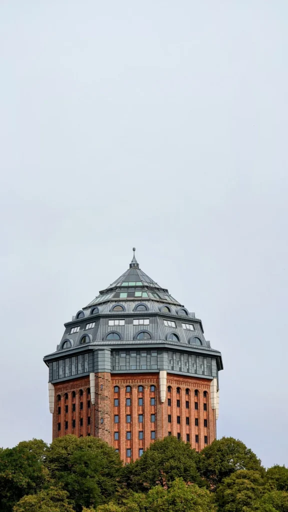Der Wasserturm im Schanzenpark in Hamburg