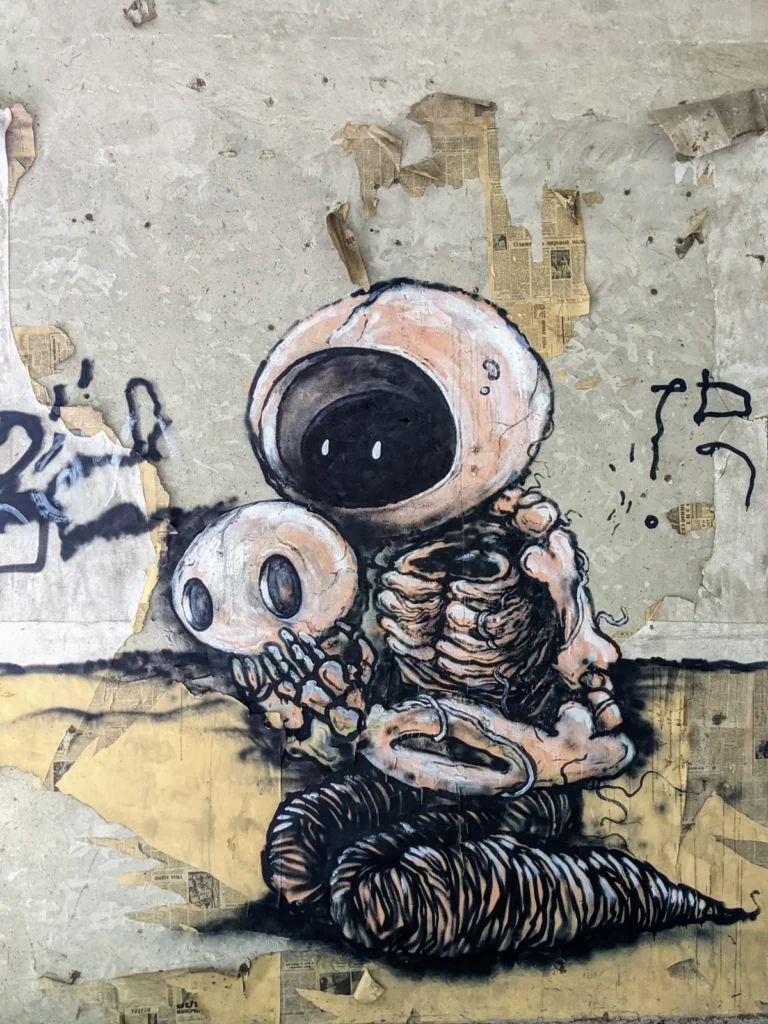 Wandbild mit Astronautenfiguren im Heeresbekleidungshauptamt Bernau
