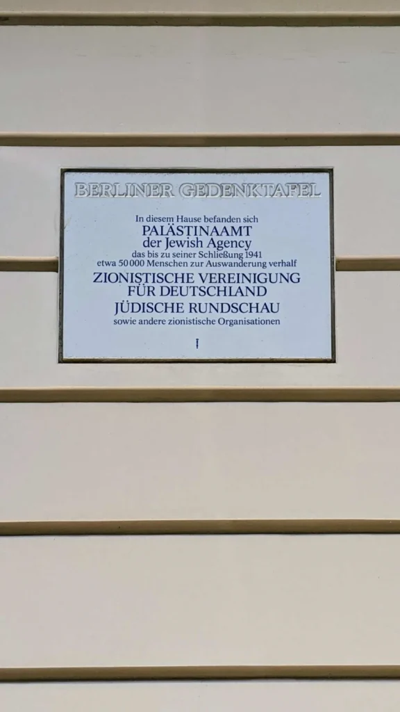 Berliner Gedenktafel für das Palästinaamt, die Zionistische Vereinigung für Deutschland und die Jüdische Rundschau an der Meinekestraße 10