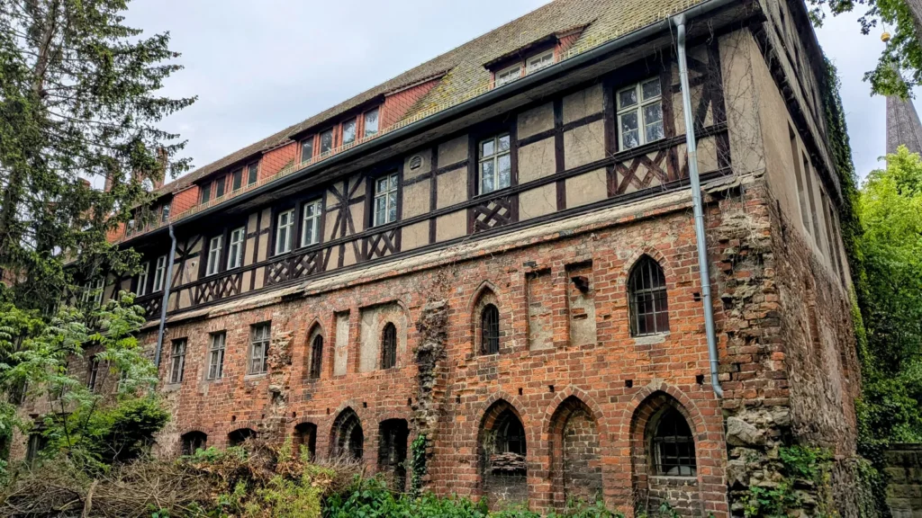 Erhaltenes Klostergebäude des ehemaligen Zisterzienserinnenklosters, Am Dammtor 16 in Jüterbog
