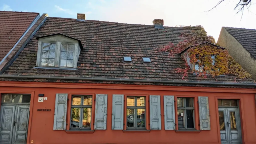 Altes eingeschossiges Fischerhaus im Kietz, der früheren Fischersiedlung östlich der Köpenicker Altstadt