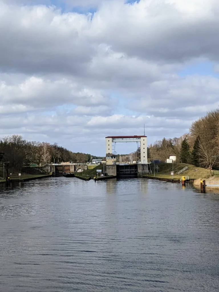 Lehnitzschleuse am Oder-Havel-Kanal in Oranienburg