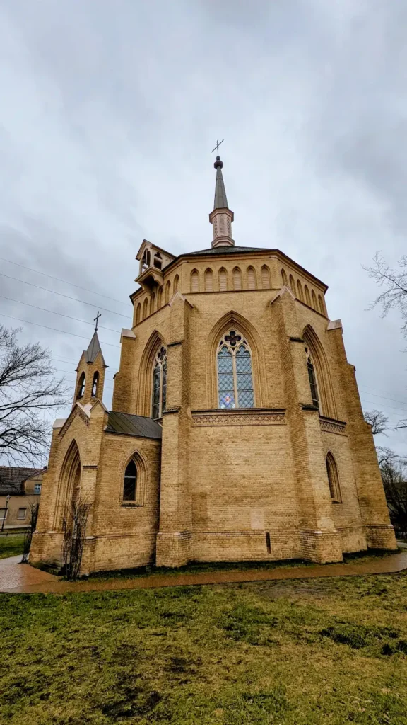 Alte Neuendorfer Kirche auf dem Neuendorfer Anger in Potsdam