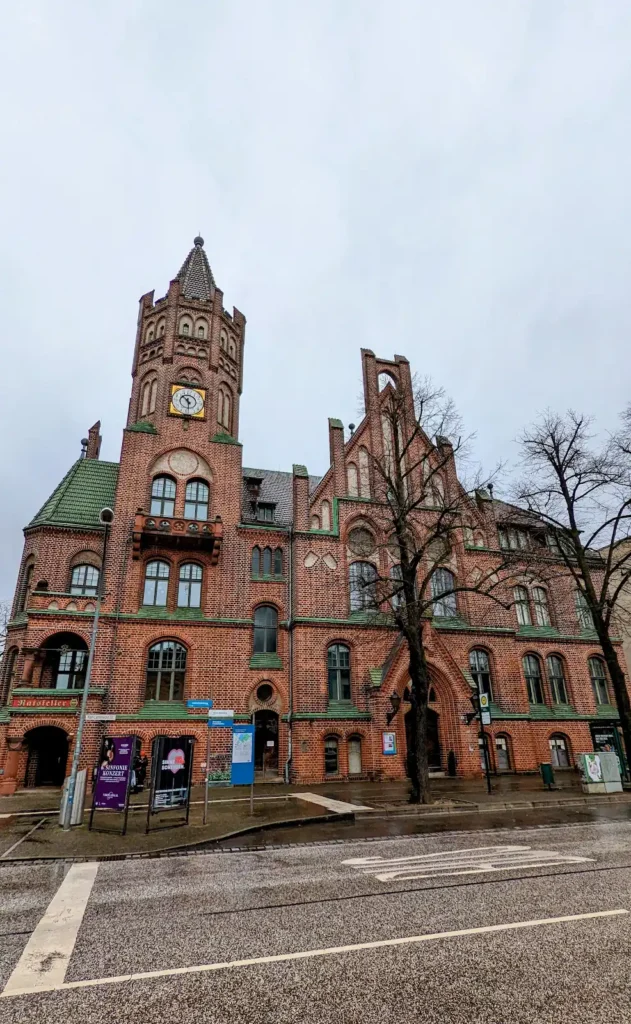 Ehemaliges Rathaus von Nowawes, heute AWO-Kulturhaus, in Potsdam-Babelsberg