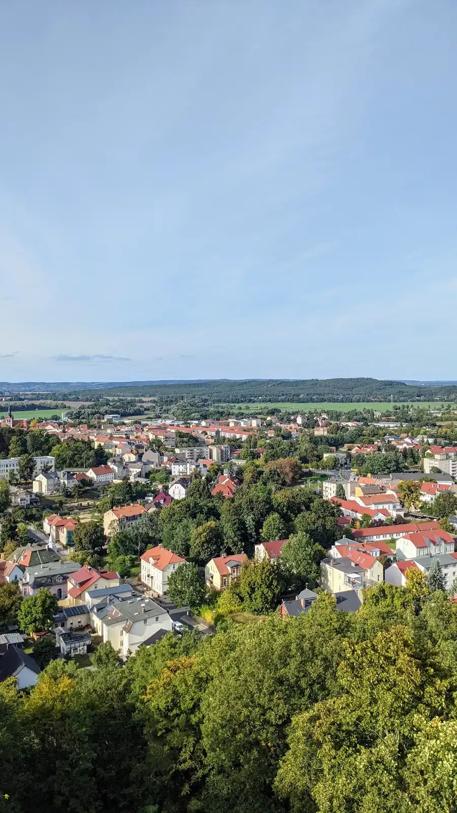 Blick vom Galgenbergturm über Bad Freienwalde und den Oderbruch