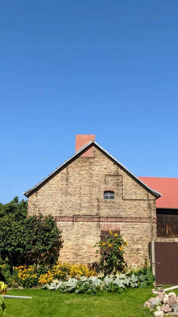 Backsteinhaus mit Giebel in Hammelspring