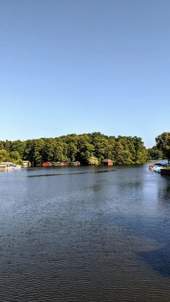 Blick von der Pionierbrücke auf den Templiner Kanal