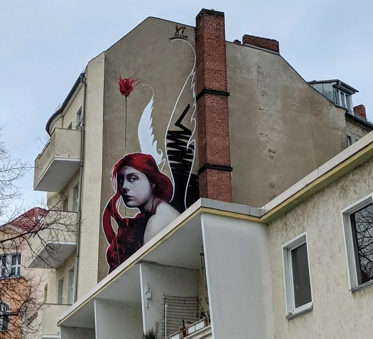 Die Dixons: Red Flower an der Körtestraße in Kreuzberg
